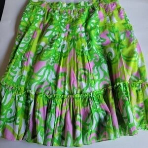 Lilly pulitzer Ruffle Pleated skirt size medium ,lined elastic .